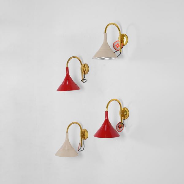 Quattro lampade da parete