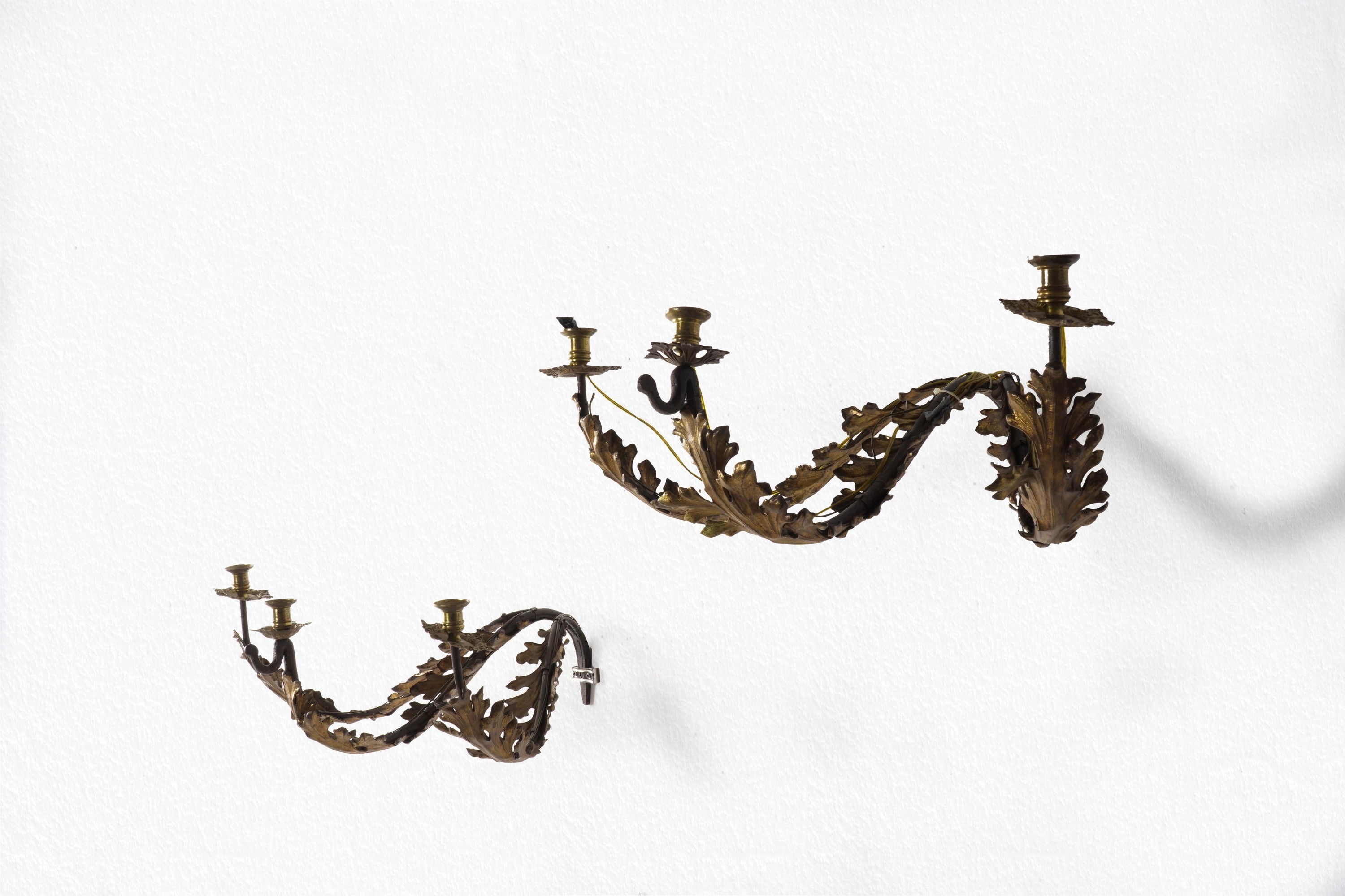 Insieme di Appliques e Lampadario in Ferro