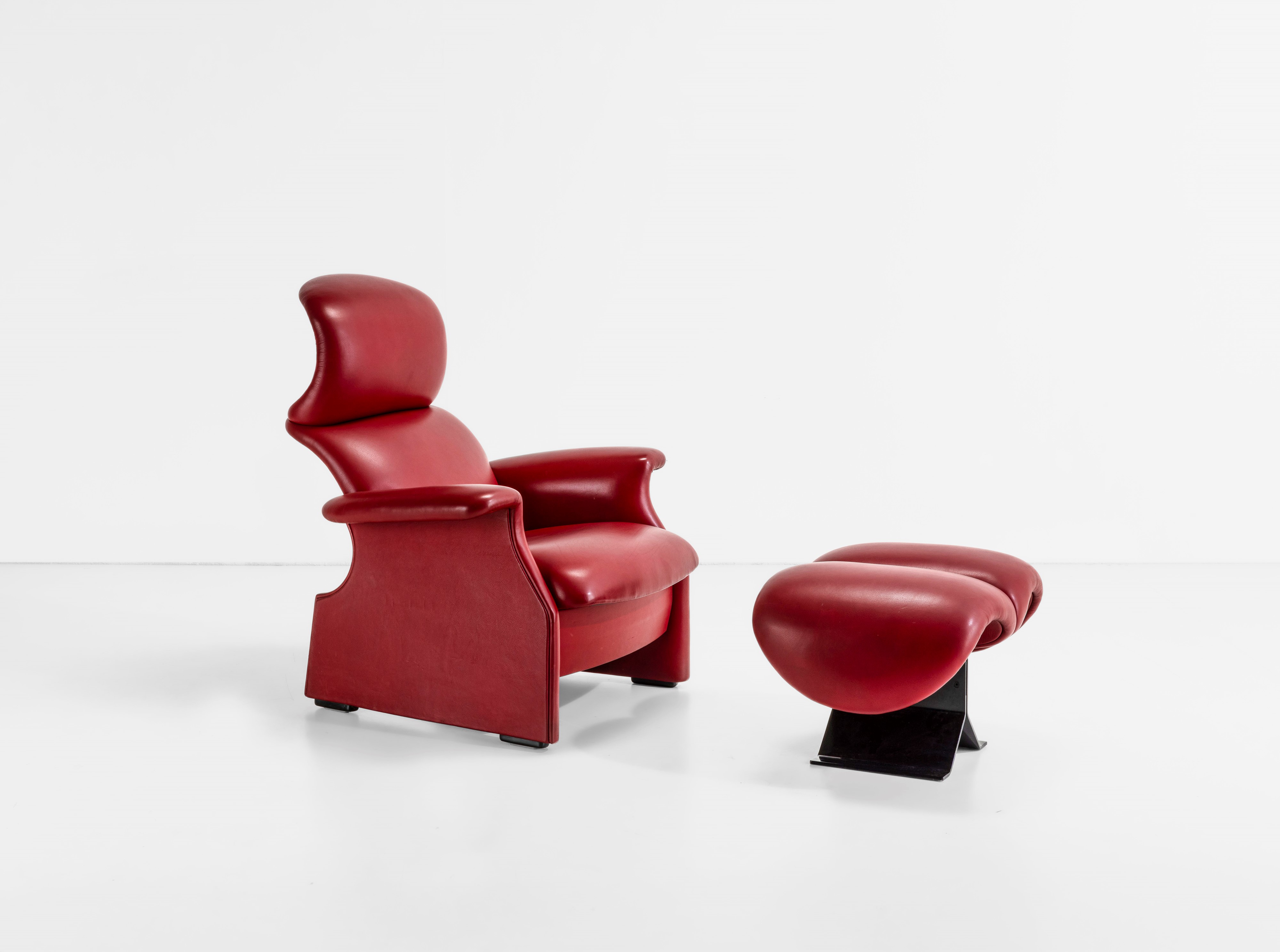 Studio Gavina - Poltrona e Pouf Mod. Viscontea