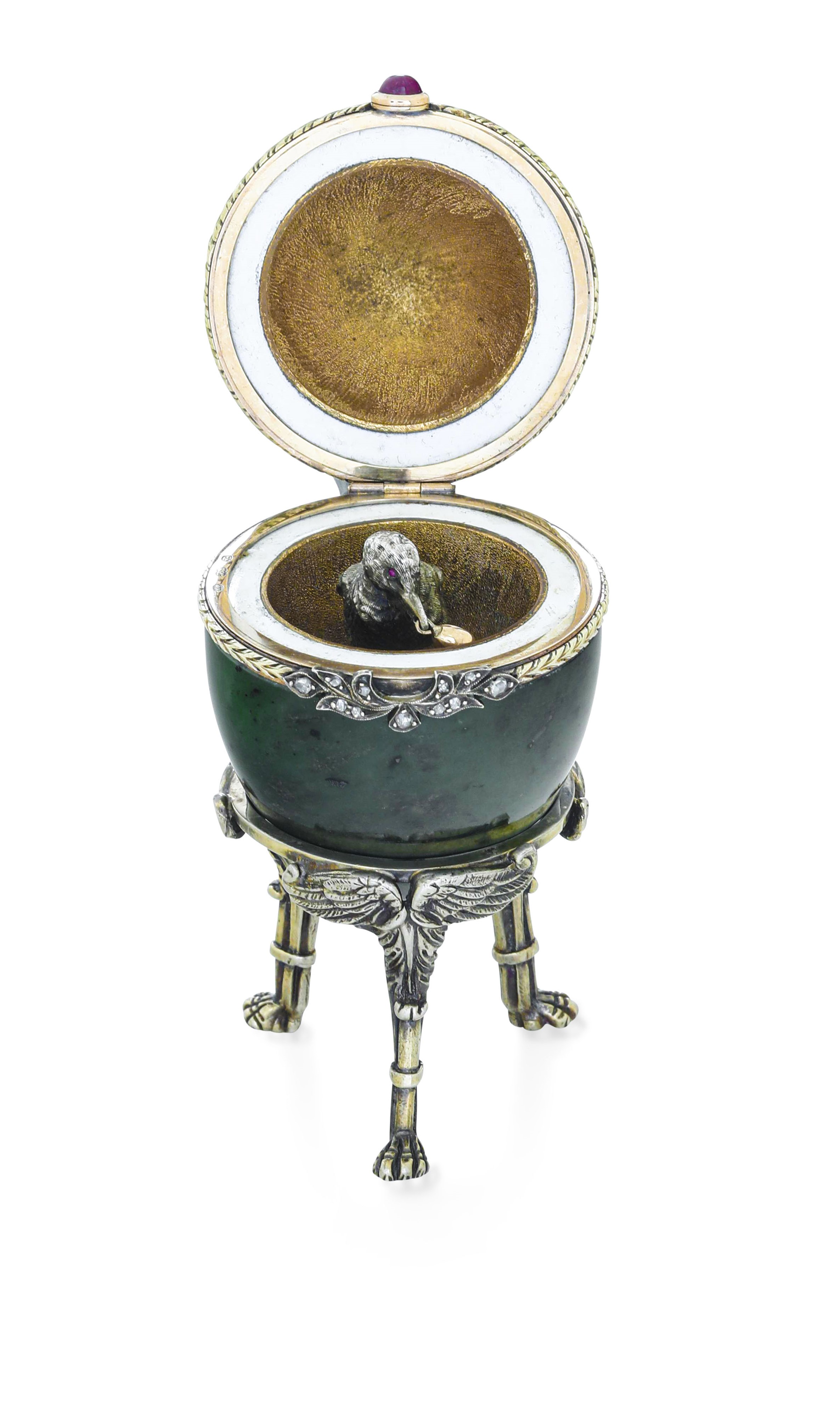 Uovo con Sostegno a Tripode. Probabilmente Russia, XX Secolo. Marchi Dell'argentiere Karl Fabergè...