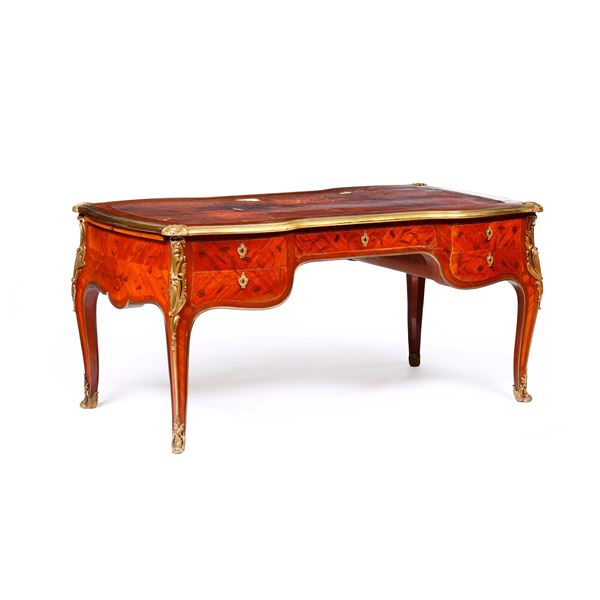 Scrittoio lastronato in stile Luigi XV