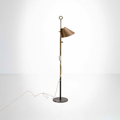 Lampada da terra, metallo laccato e ottone, produzione Italia, 1960 circa