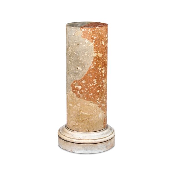 Base a mezza colonna in marmo