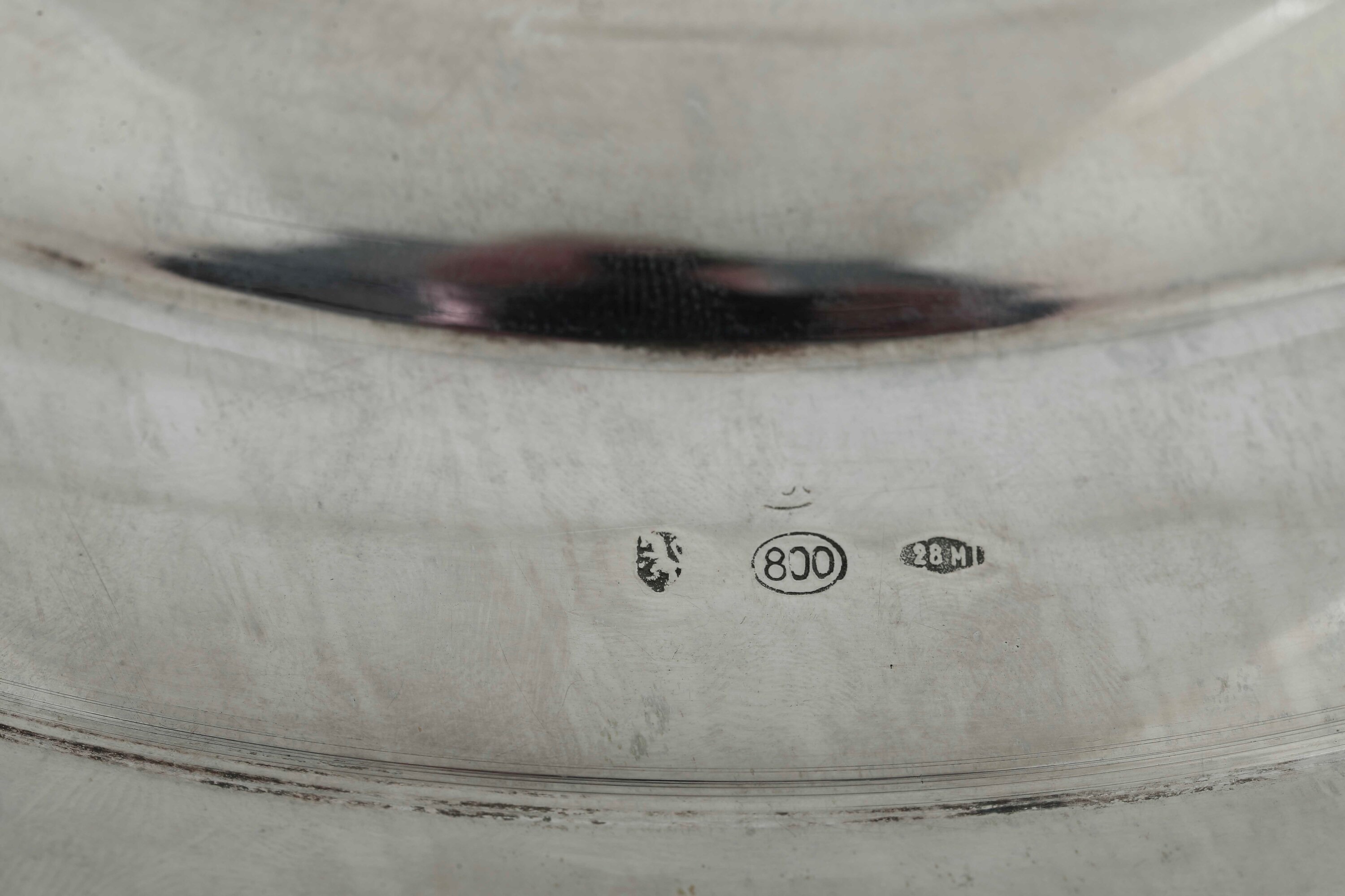 Coppa con Coperchio. Argenteria Milanese del XX Secolo. Argentiere Mariano Agliani
