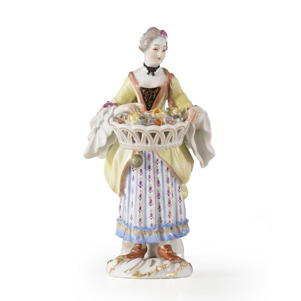 Figurina di venditrice di fioriMeissen, XX secoloModello di J.J. Kaendler e P. Reinicke 