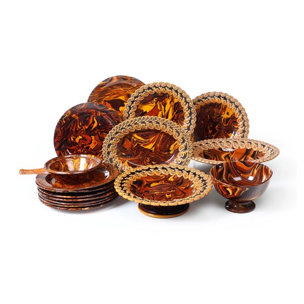 Elementi di un servizio Mondovì, Manifattura Perotti, primo quarto del XIX secolo.