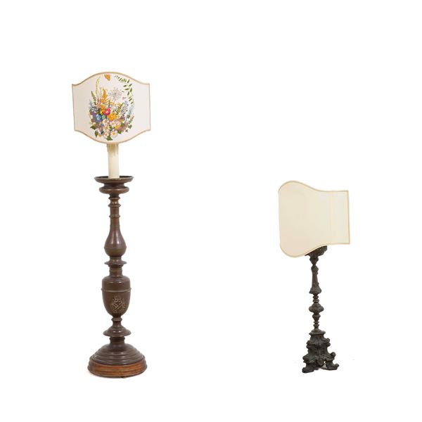 Coppia di torciere trasformate in lampade con paralumi