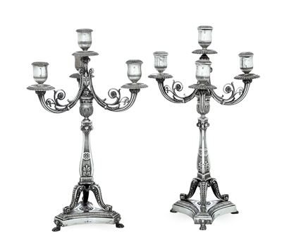 Coppia di Candelabri. Argenteria Milanese del XX Secolo, Bollo con Fascio Littorio in Uso dal 193...
