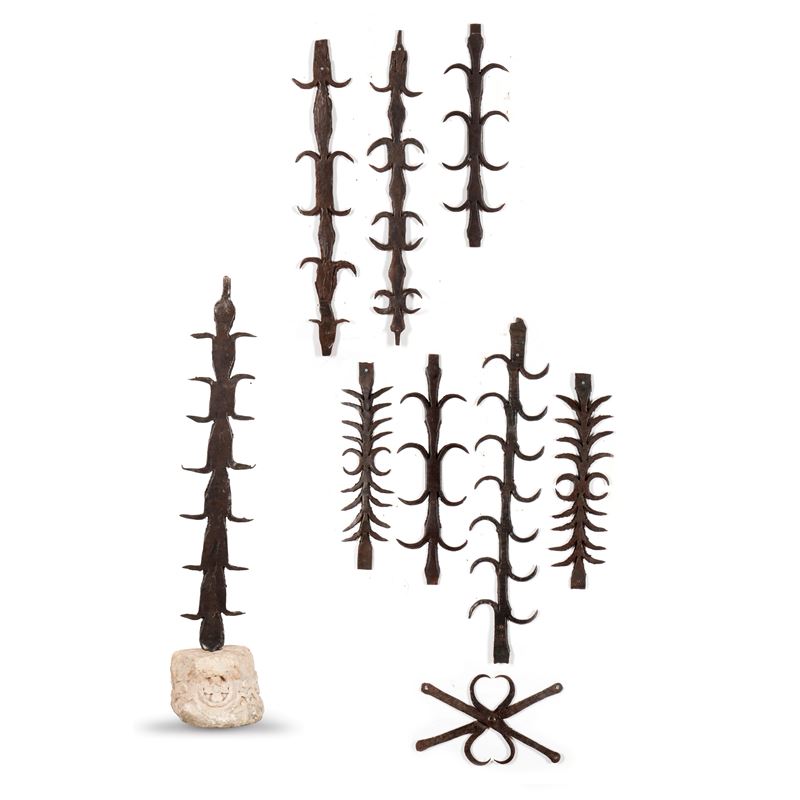 Nove antiche inferriate del tipo pelagatti. Lombardia, XVI secolo  - Auction Italian Mansions - Cambi Casa d'Aste