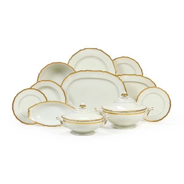 Servizio da tavola modello “Madeleine”. Germania, Manifattura Hutschenreuther, XX secolo.