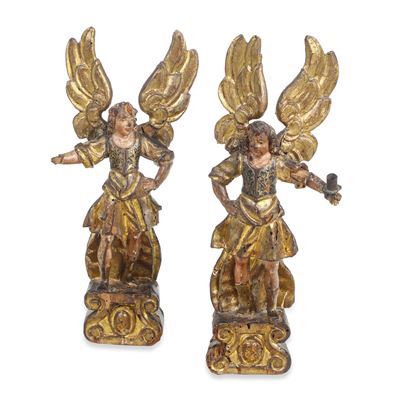Angeli reggitorcia, coppia in legno laccato e dorato (arte lombarda del XVII secolo)