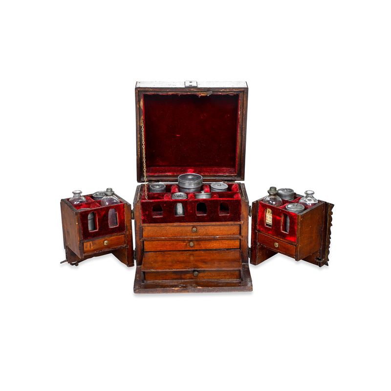 Cofanetto da speziale. Germania, XVIII-XIX secolo  - Auction Italian Mansions - Cambi Casa d'Aste