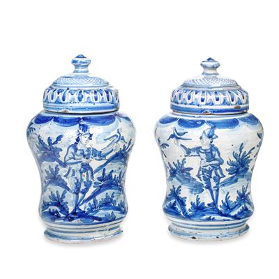 Napoli, probabilmente Fabbrica Cacciapuoti, Coppia di vasi da farmacia (albarelli) in maiolica, 1...