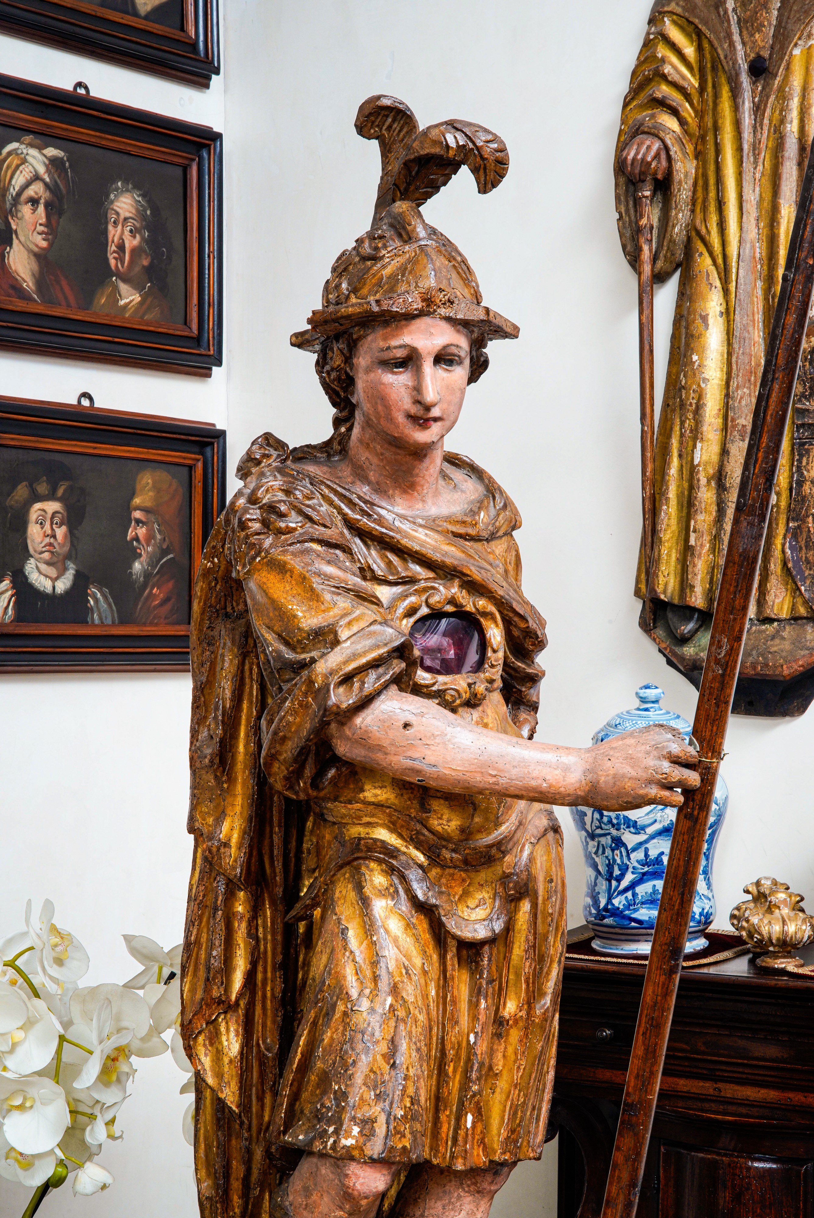 Scultura reliquiario, Santo guerriero, legno dipinto e dorato, arte barocca italiana del XVII sec...