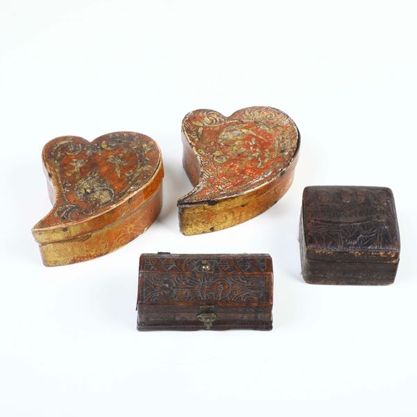 Due scatole a forma di cuore. Italia centrale, XVII secolo 