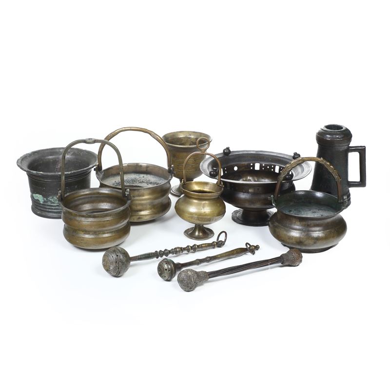 Lotto di secchielli e mortai in bronzo  - Asta Dimore Italiane TIME - Cambi Casa d'Aste