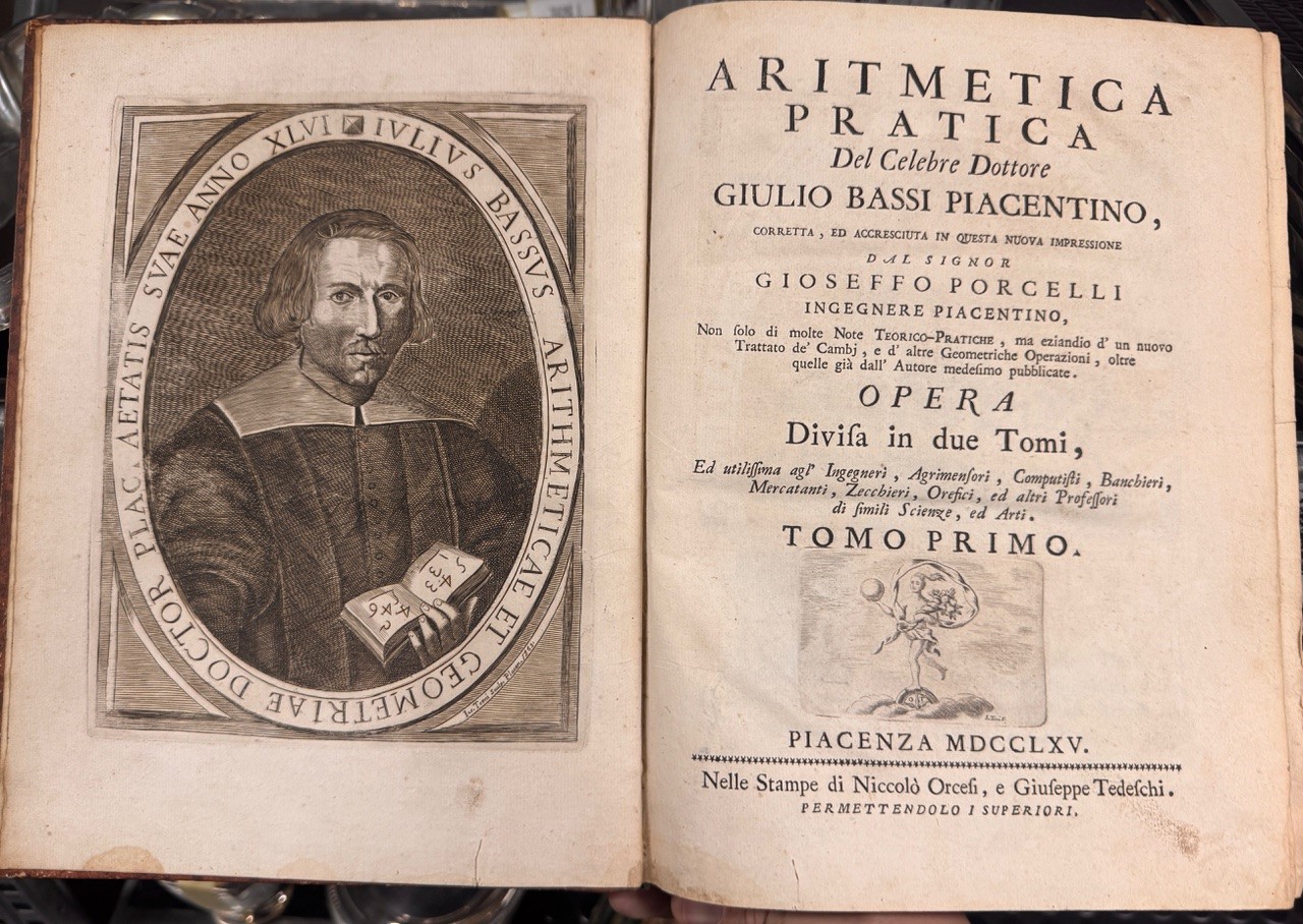 Ricca Collezione di Libri Antichi di Diversa Epoca e Argomento
