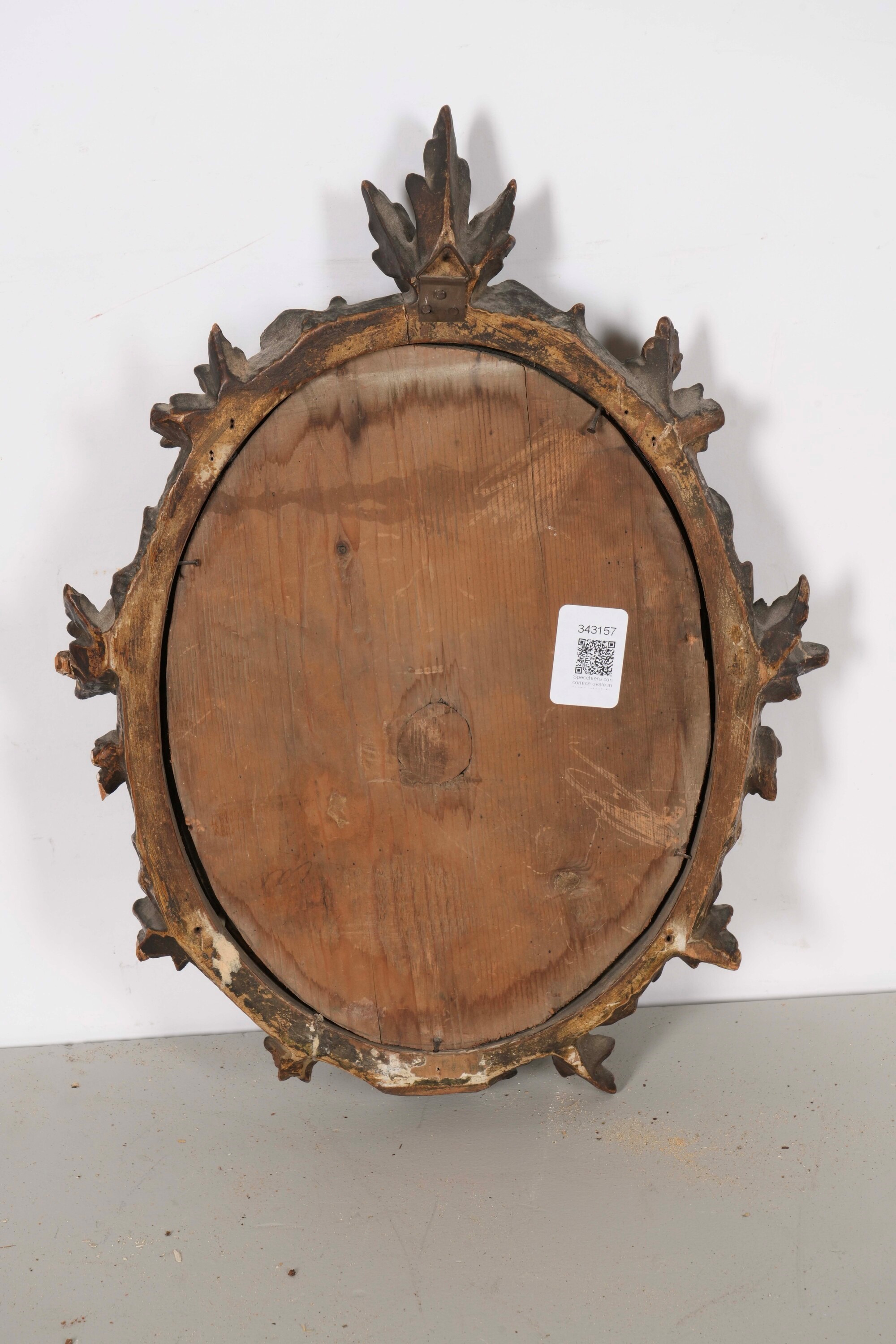 Specchiera con Cornice Ovale. Veneto XVIII Secolo