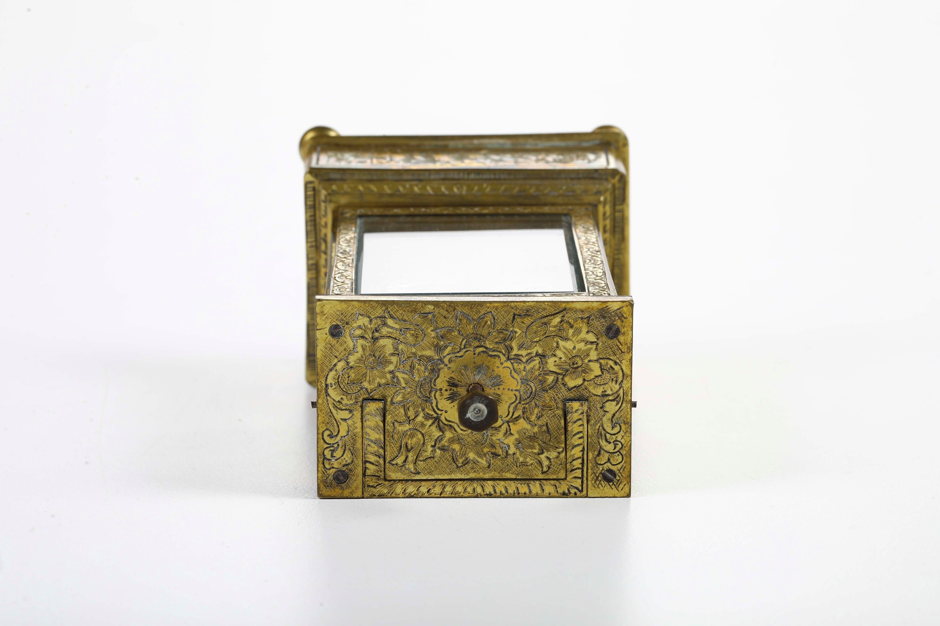 Orologio da Viaggio in Ottone Inciso. XIX Secolo
