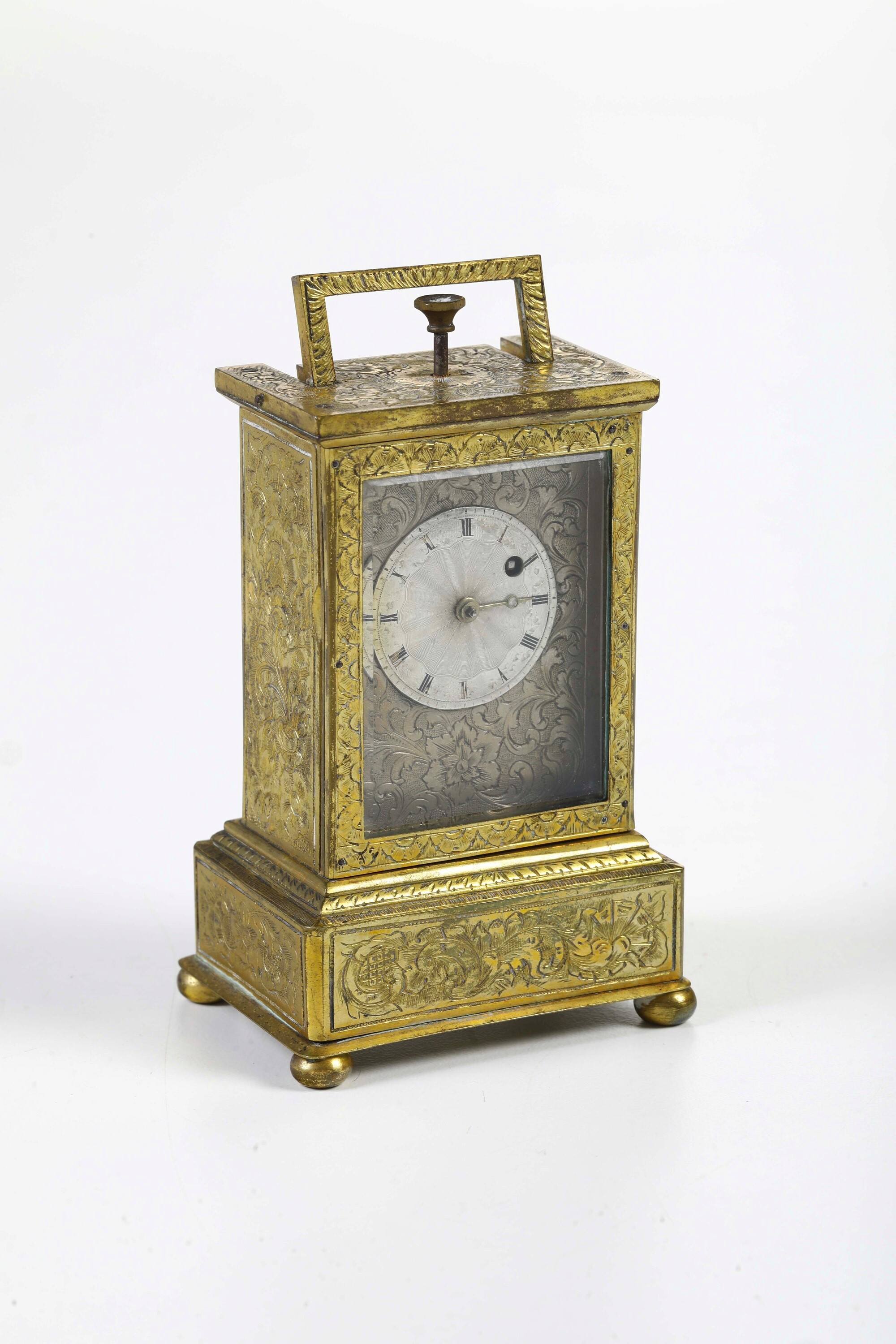 Orologio da Viaggio in Ottone Inciso. XIX Secolo