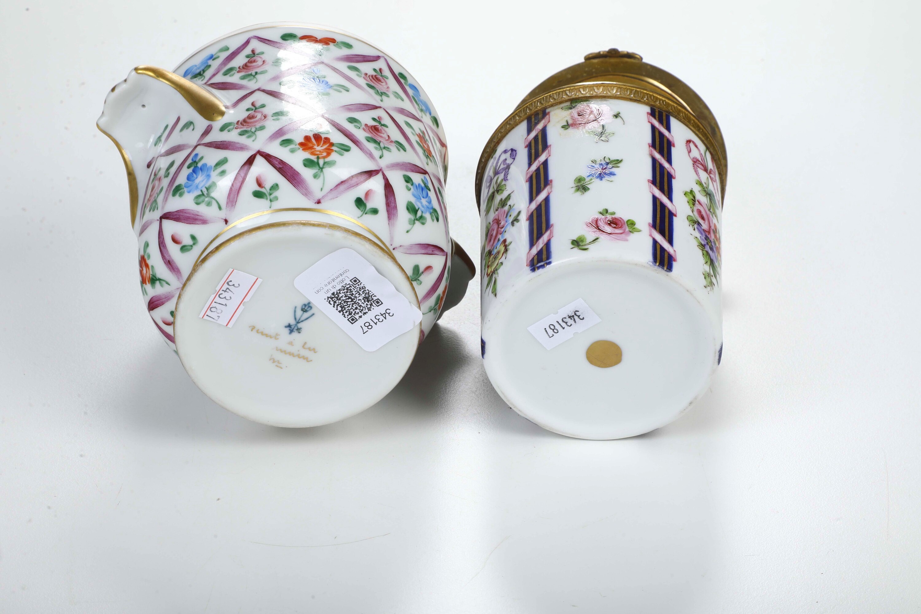 Cachepot e Vaso con Coperchio, XX Secolo.
