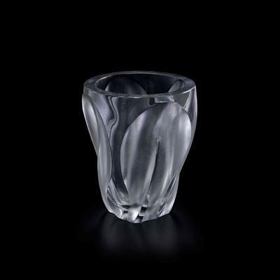 Manifattura Lalique (Francia), Vaso in cristallo trasparente, XX secolo