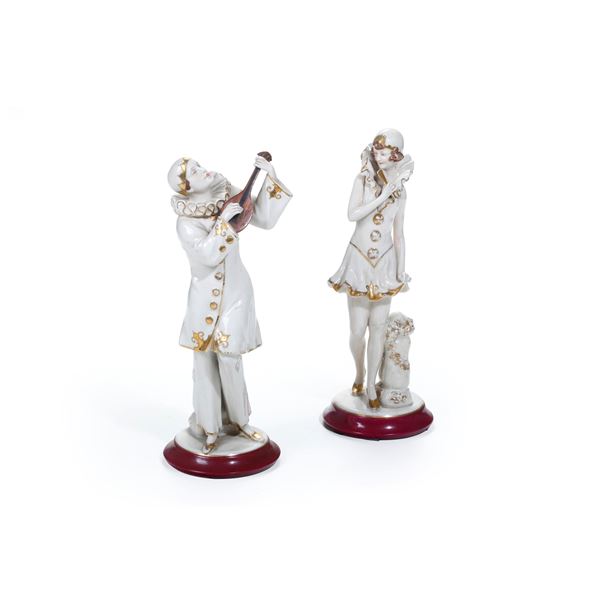 Coppia di figure.<BR>Boemia, Manifattura Royal Dux, secondo quarto del XX secolo.