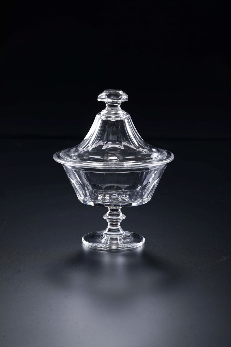 Coppa con coperchio. Francia, Manifattura Baccarat, 1900 circa.  - Asta L'Arte della Tavola - Cambi Casa d'Aste
