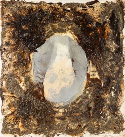La mia tavola con autoritratto, sabbia e olio su tela