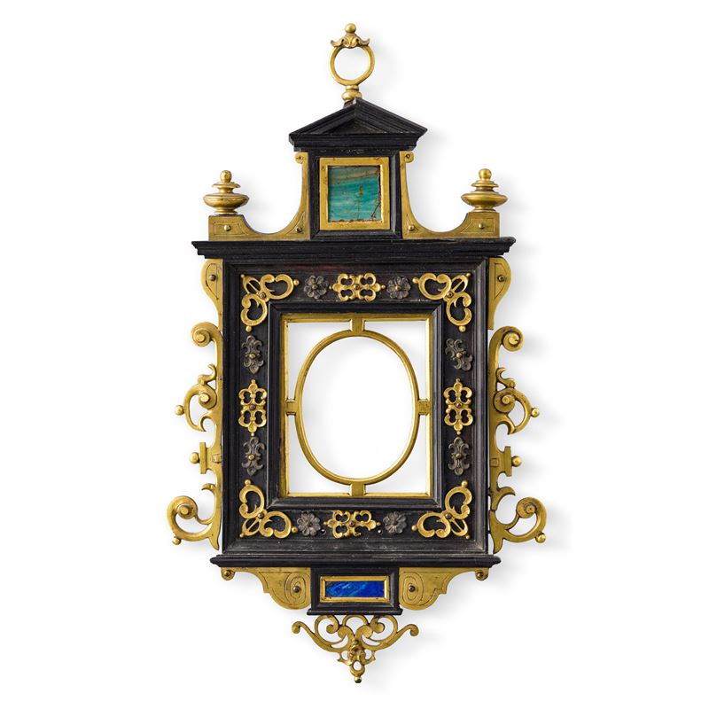 Cornice architettonica. Ebanisteria italiana, Roma o Firenze, XVII-XVIII secolo.  - Asta La Raccolta di Arti Antiche del Professore Ferdinando Cappelletti - Cambi Casa d'Aste