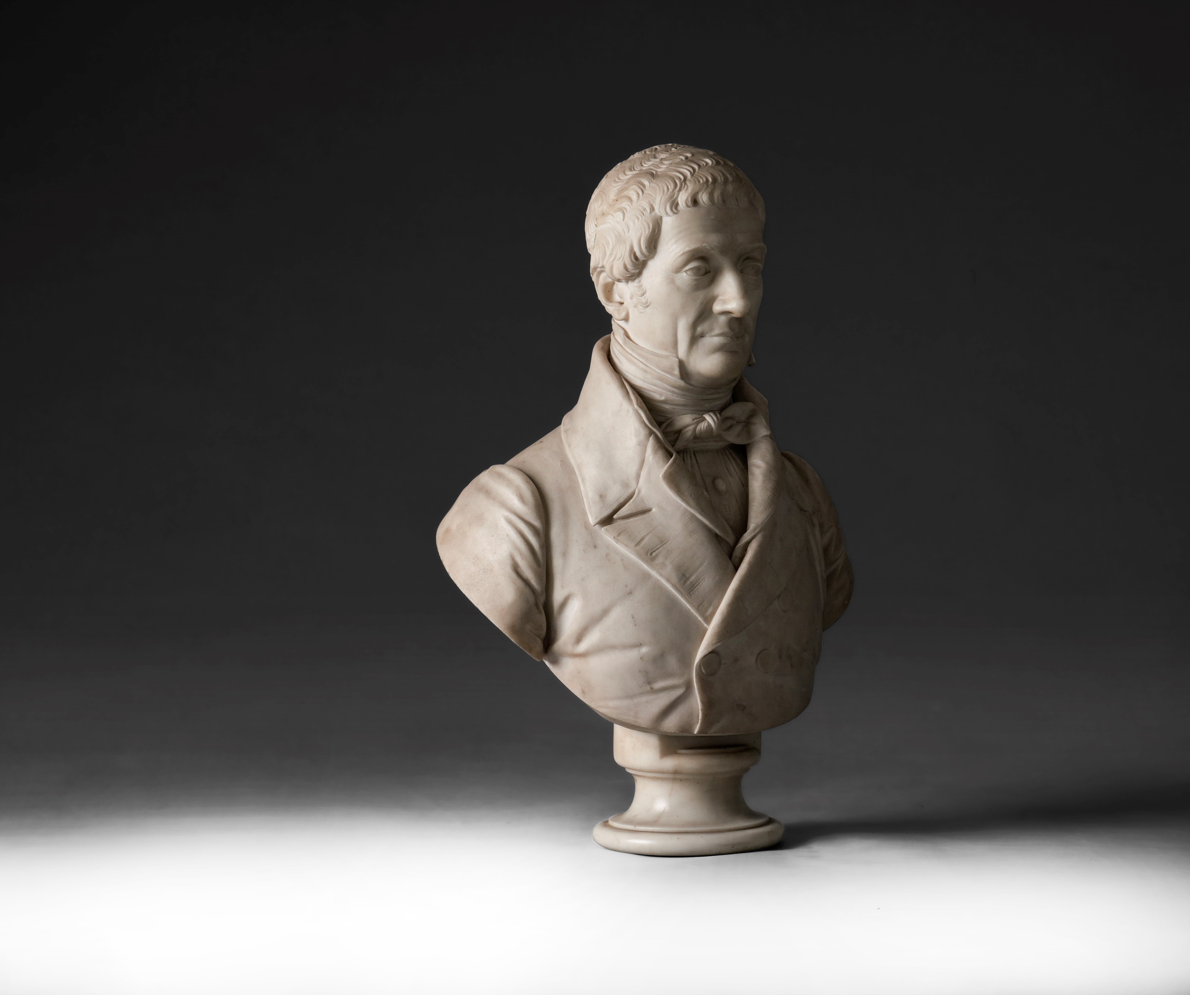 Pompeo Marchesi, Gentiluomo in redingote, marmo bianco