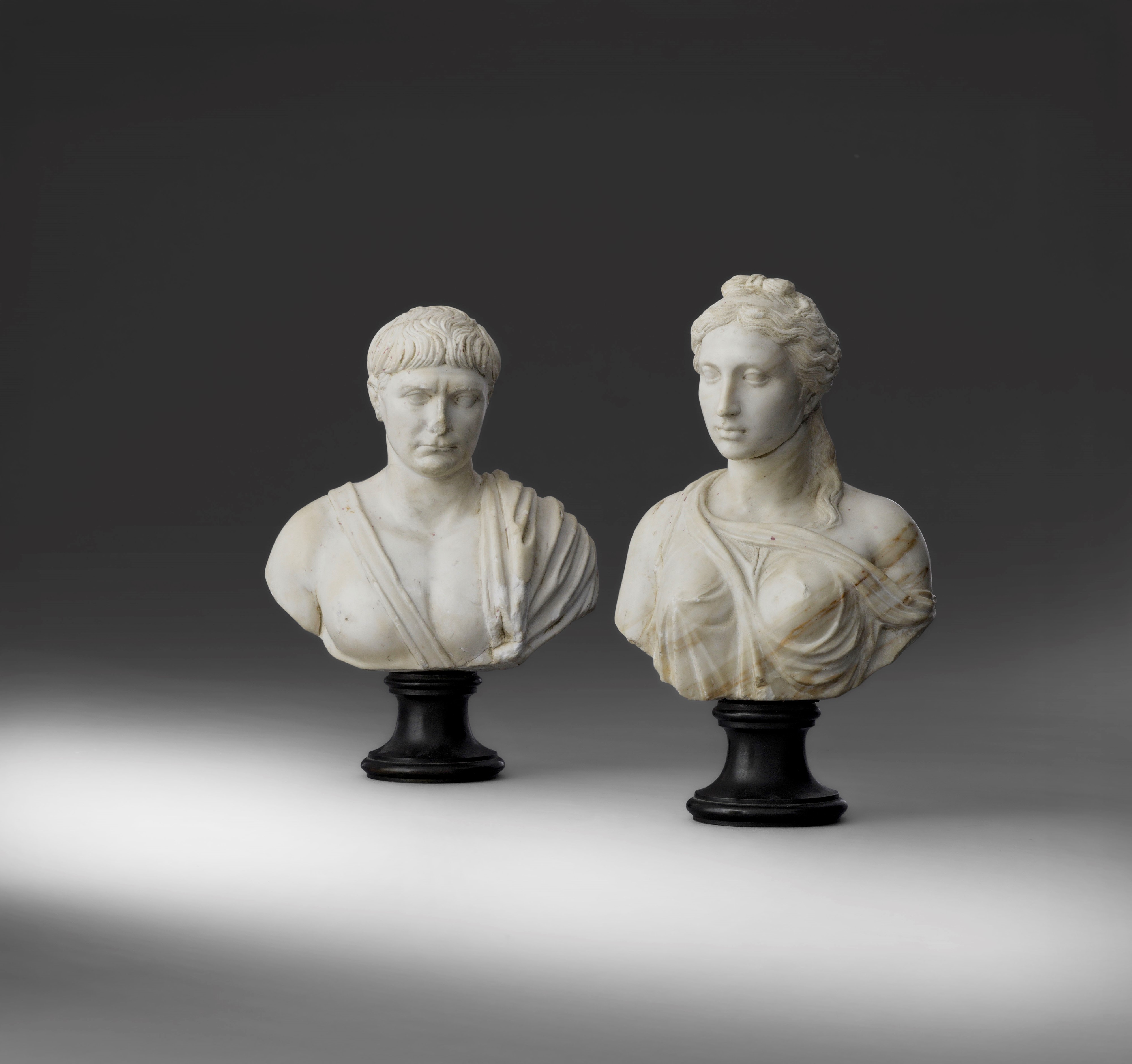 Arte neoclassica, Busti dell'imperatore Claudio e di un'imperatrice (forse Agrippina Minore), mar...