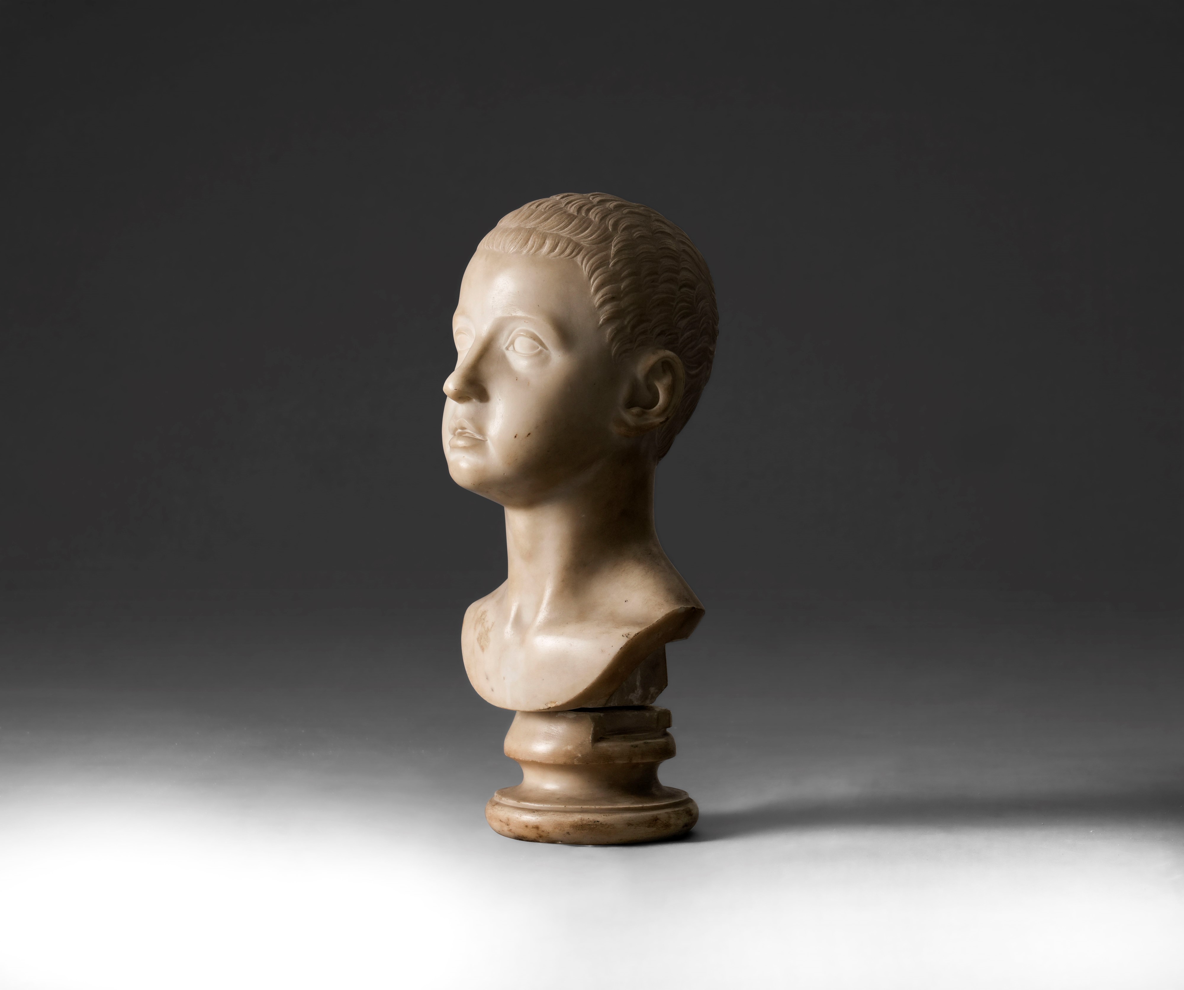 Scultore italiano del XVIII secolo, Ritratto di giovinetto 'all'antica', marmo bianco