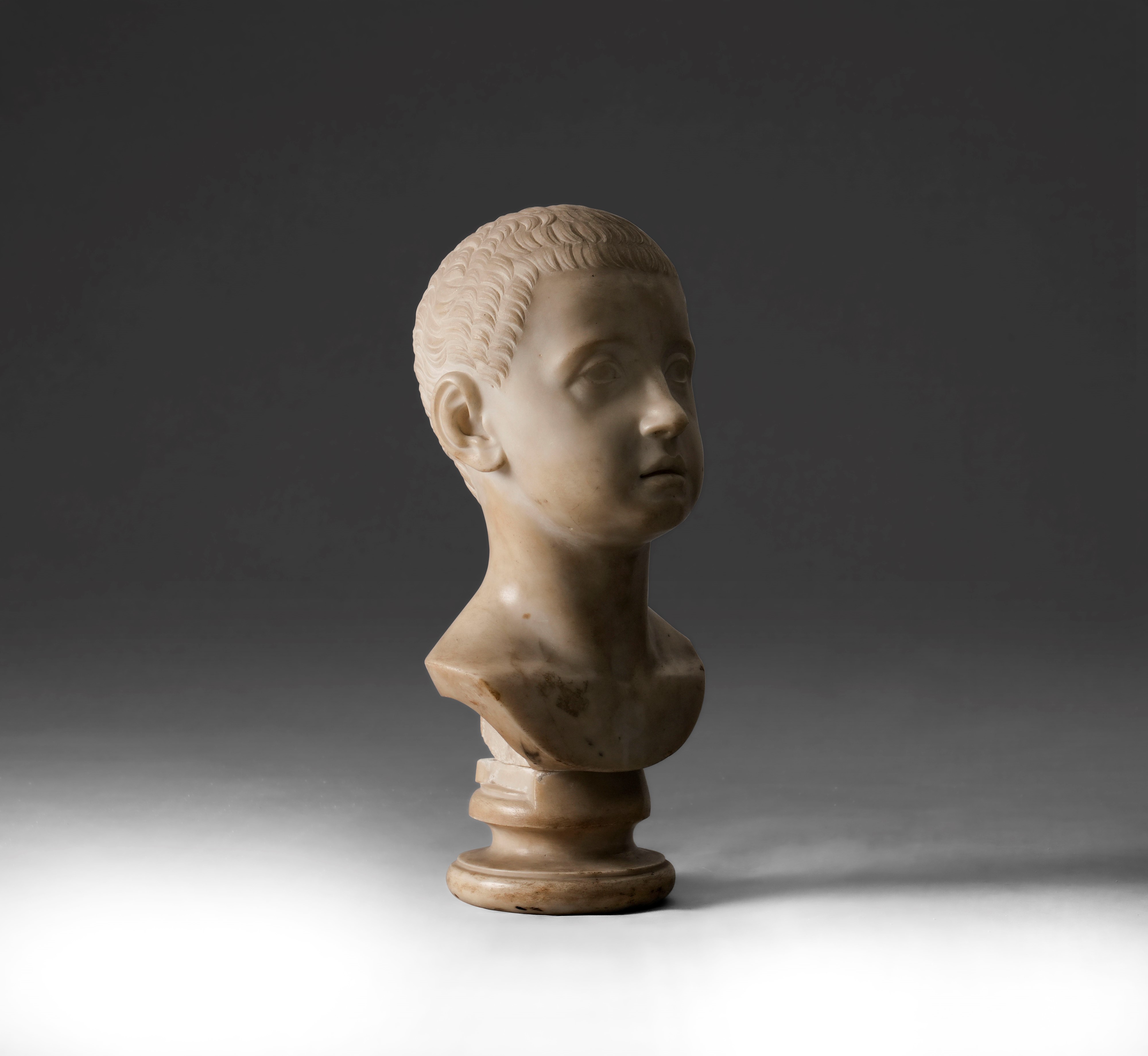 Scultore italiano del XVIII secolo, Ritratto di giovinetto 'all'antica', marmo bianco
