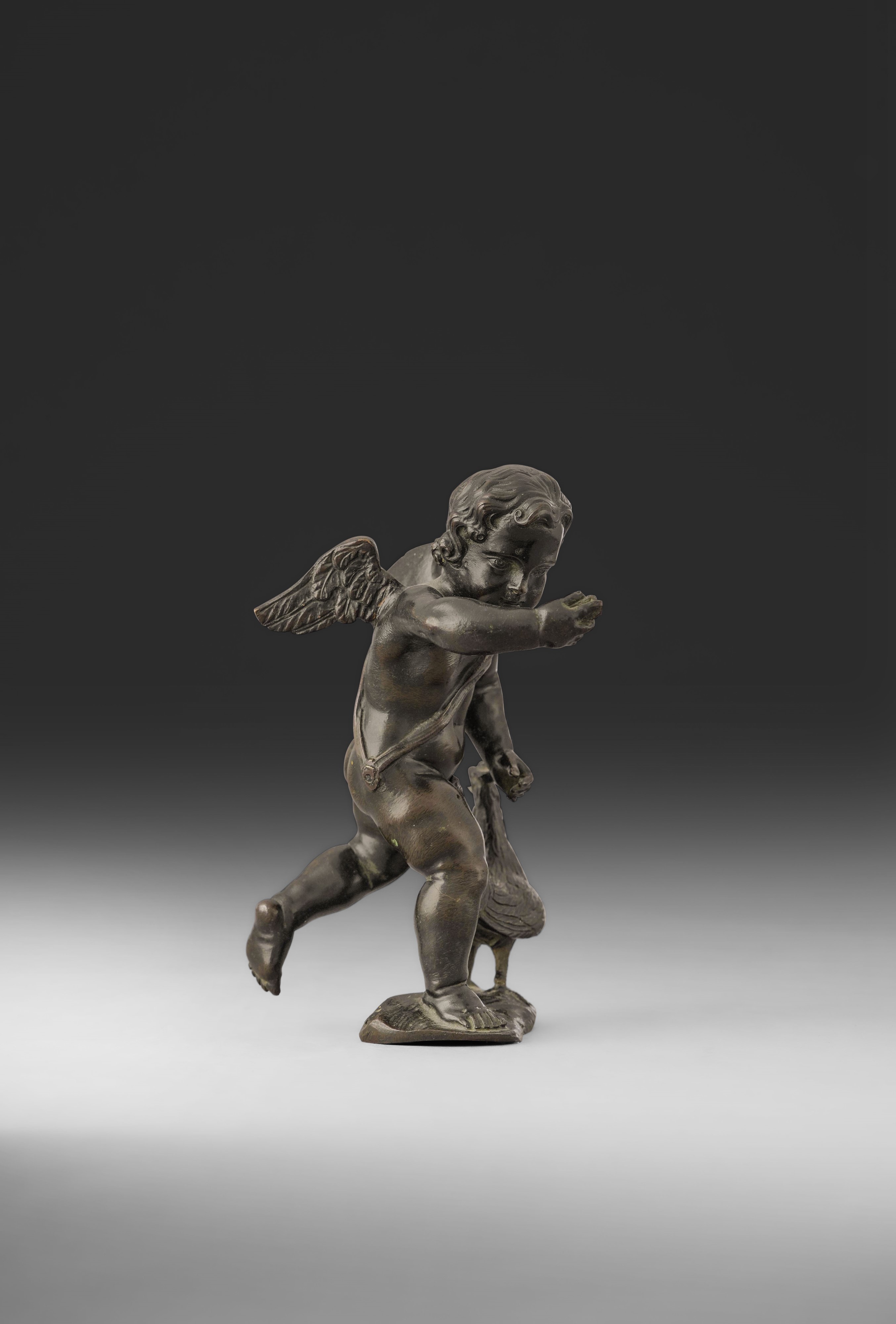 Amorino con gallo, scultura in bronzo fuso e patinato del XVII secolo