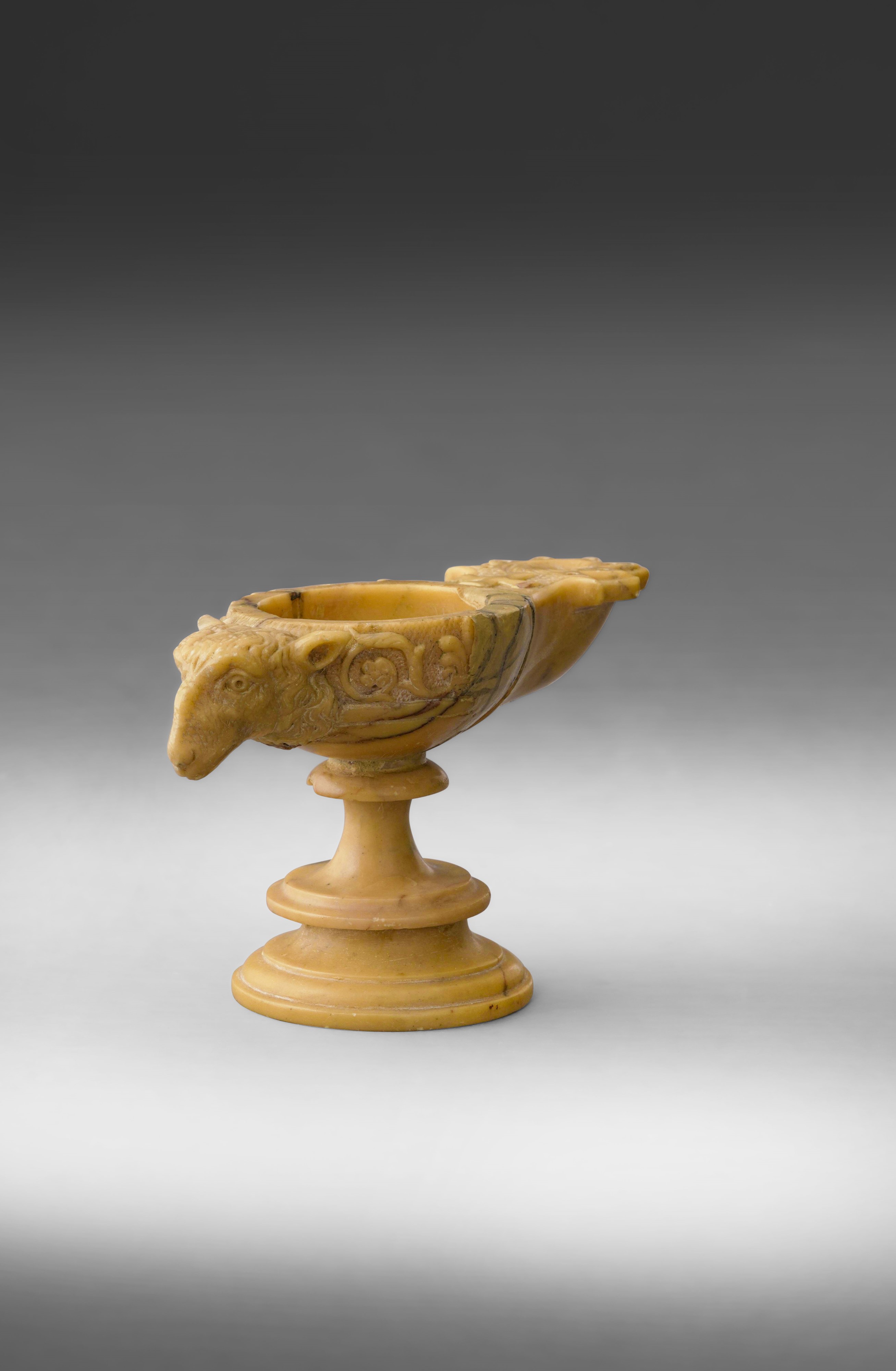 Lucerna antropomorfa, arte neoclassica, Marmo giallo antico, Roma, XIX secolo