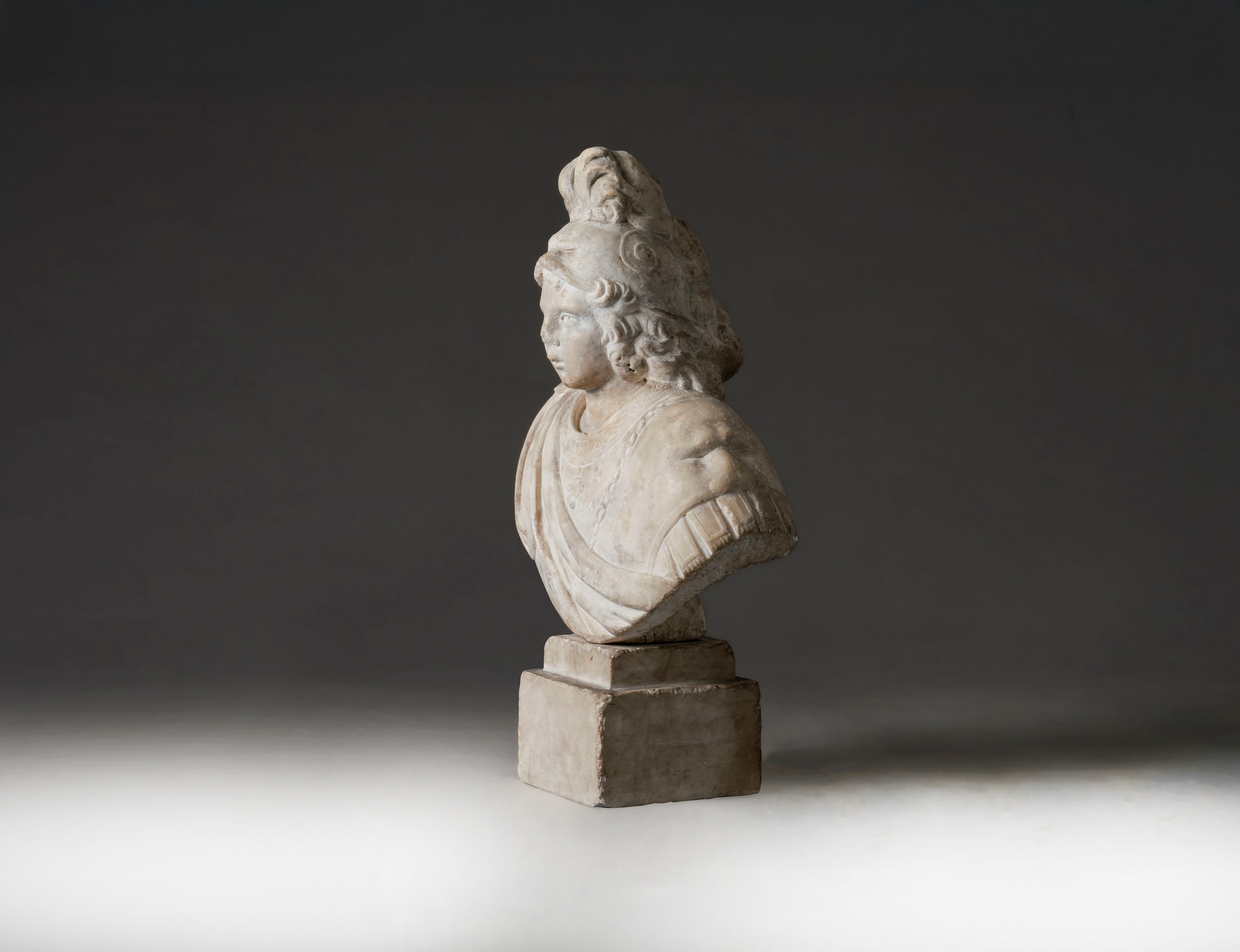 Attribuito a un Maestro del XVI secolo, Busto di giovane in armatura e cimiero (attribuito ad Ale...