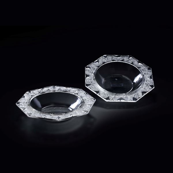 Coppia di ciotole “Chantilly”.<BR>Francia, Manifattura Lalique, XX secolo.<BR>