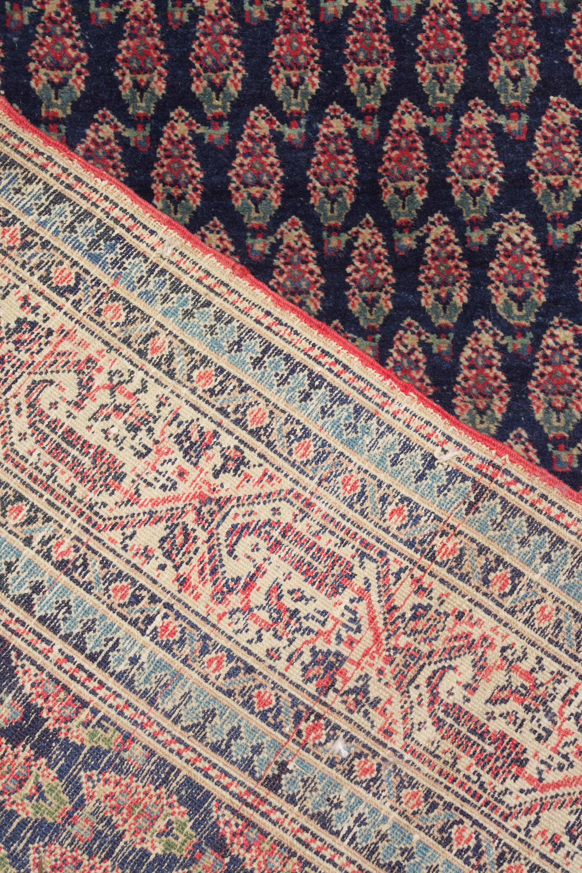 Tappeto persiano, inizio XX secolo, dimensioni cm 191x138