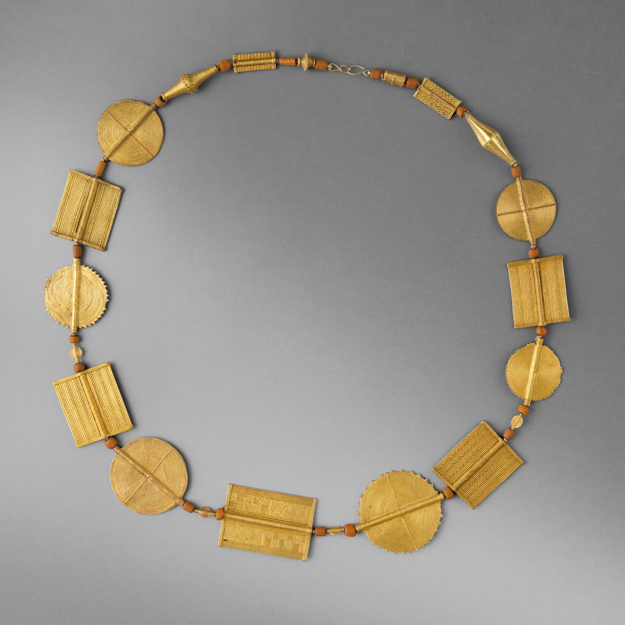 Akan (Costa d’Avorio/Ghana), Collana in oro e perline