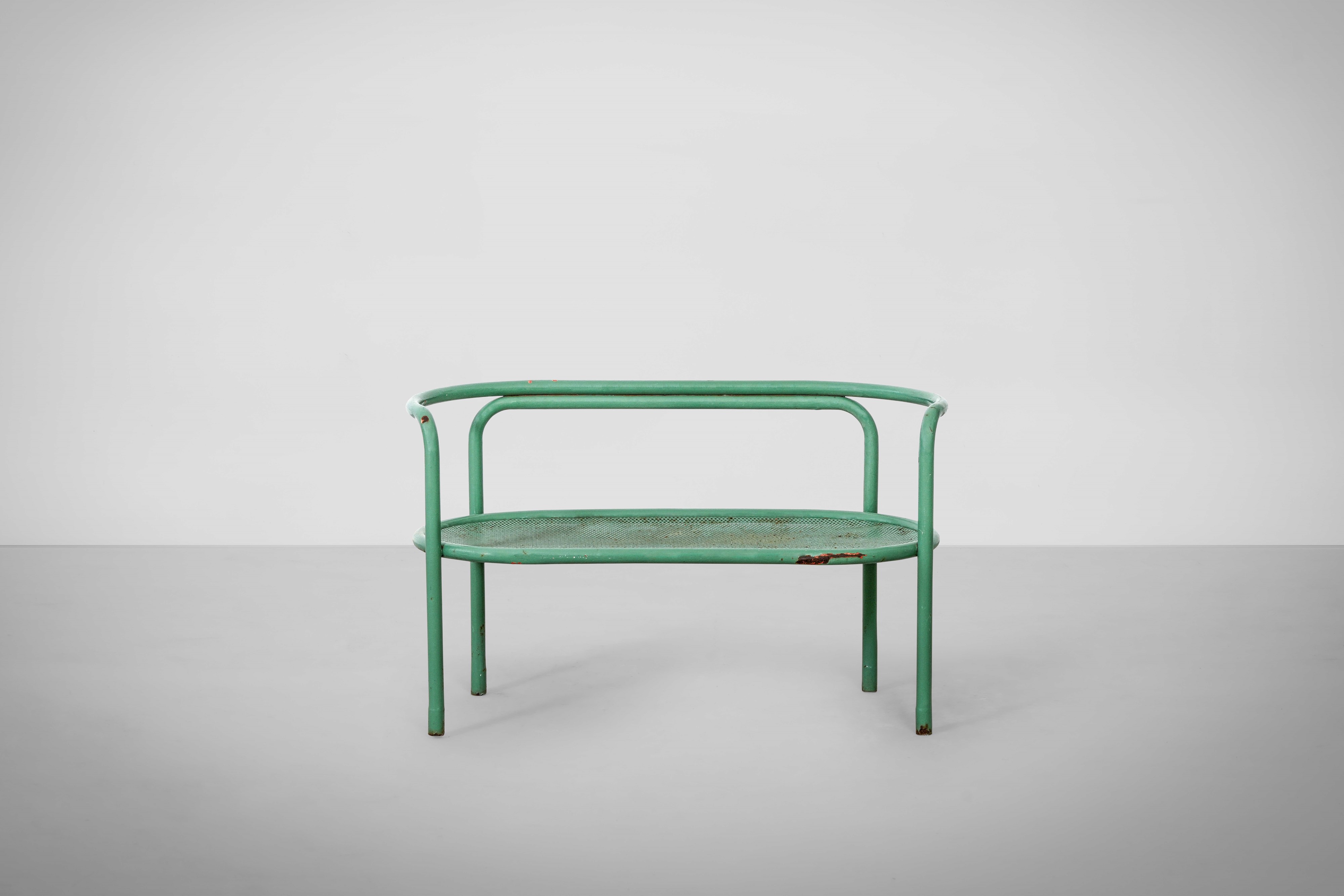 Gae Aulenti - Panchina della serie Locus Solus, metallo tubolare laccato, 1967