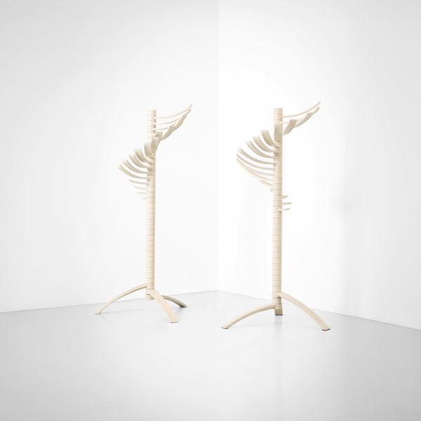 Due appendiabiti orientabili mod. Renna