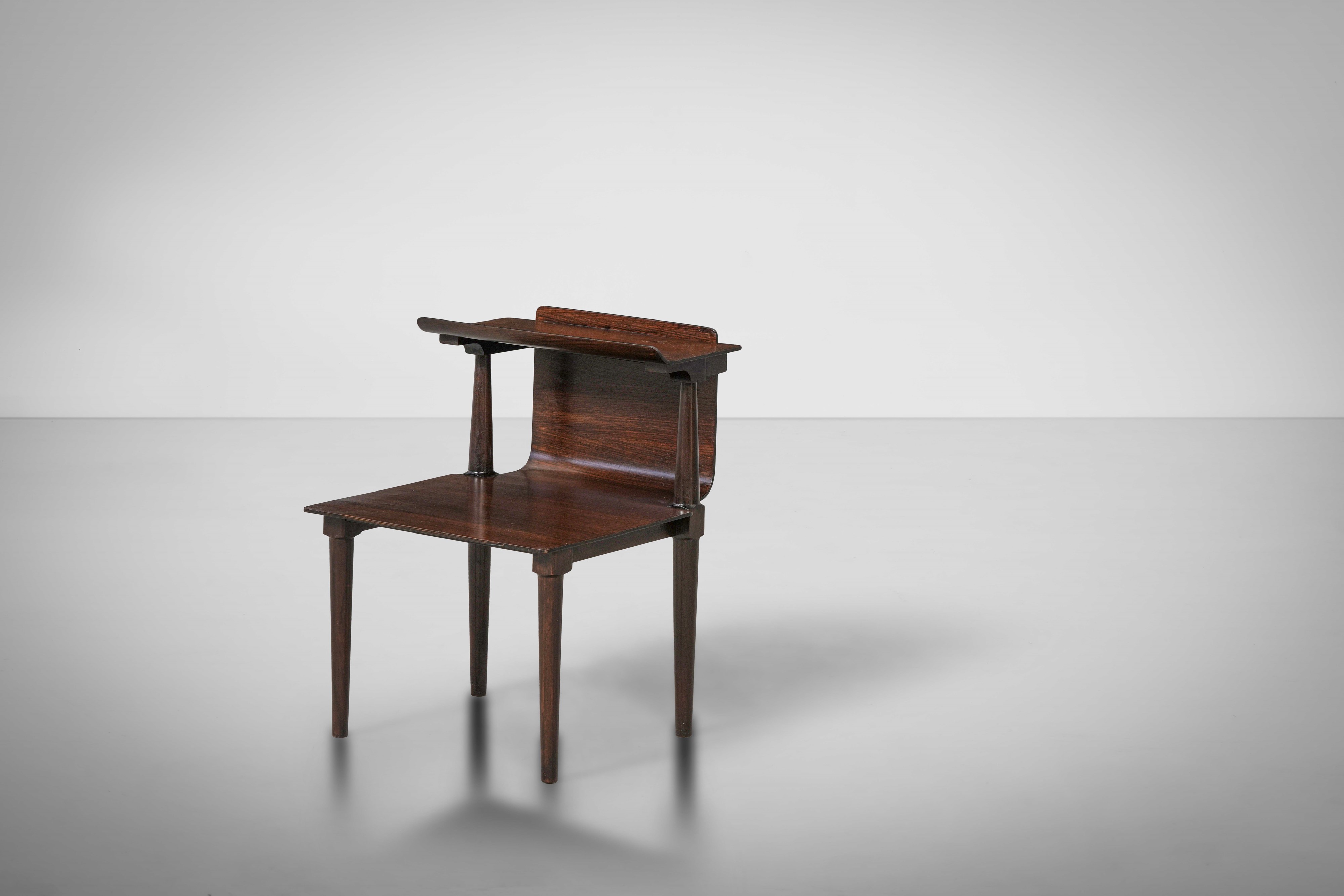 Achille e Piergiacomo Castiglioni - Comodino in legno laminato e curvato
