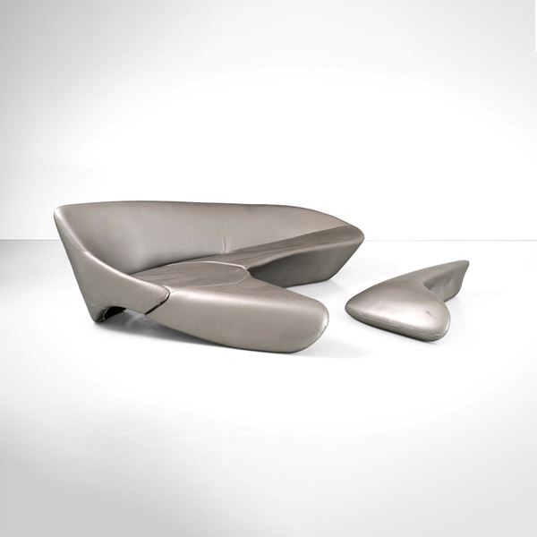 Divano e poggiapiedi mod. Moon System