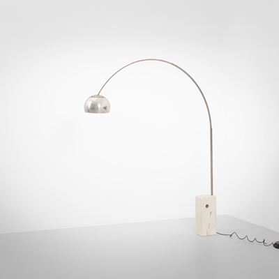 Lampada da terra mod. Arco, metallo e acciaio con base in marmo di Carrara