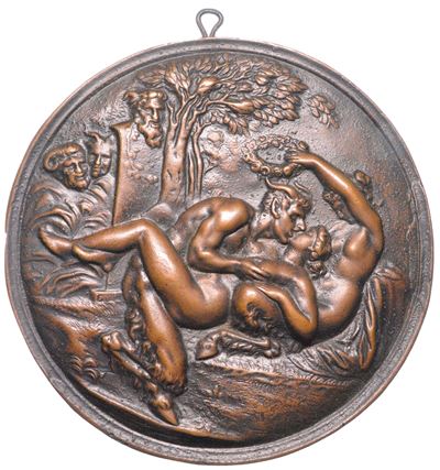 Placca in bronzo, Scena erotica dionisiaca uniface