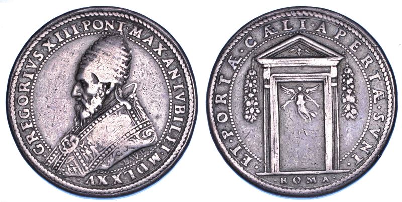 STATO PONTIFICIO. GREGORIO XIII (Ugo Boncompagni), 1572-1585. Medaglia annuale in argento 1575/A. XV. Apertura della Porta Santa nell'Anno Santo 1575.  - Auction Numismatics - Cambi Casa d'Aste