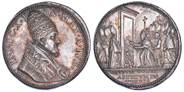 STATO PONTIFICIO. INNOCENZO X (Giovanni Battista Pamphilj ), 1644-1655. Medaglia in argento A. IVB (1650). Apertura della Porta Santa.
