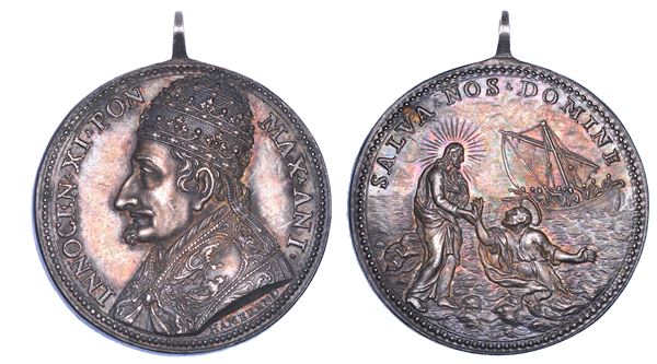 STATO PONTIFICIO. INNOCENZO XI (Benedetto Odescalchi), 1676-1689. Medaglia annuale  in argento A. I (1677). Elezione al Pontificato.