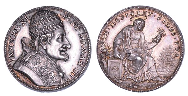 STATO PONTIFICIO. INNOCENZO XI (Benedetto Odescalchi), 1676-1689. Medaglia annuale in argento 1679/A. III. La pace di Nimega.